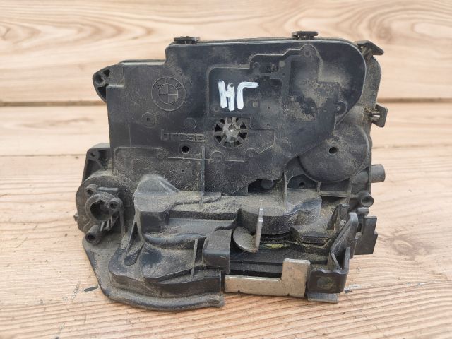 bontott BMW 3 E91 Jobb hátsó Ajtózár