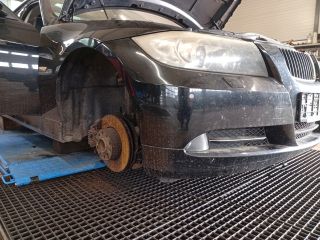 bontott BMW 3 E91 Jobb hátsó Belső Küszöb Burkolat