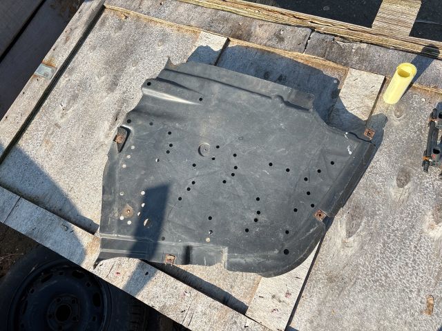 bontott BMW 3 E91 Jobb hátsó Fenéklemez