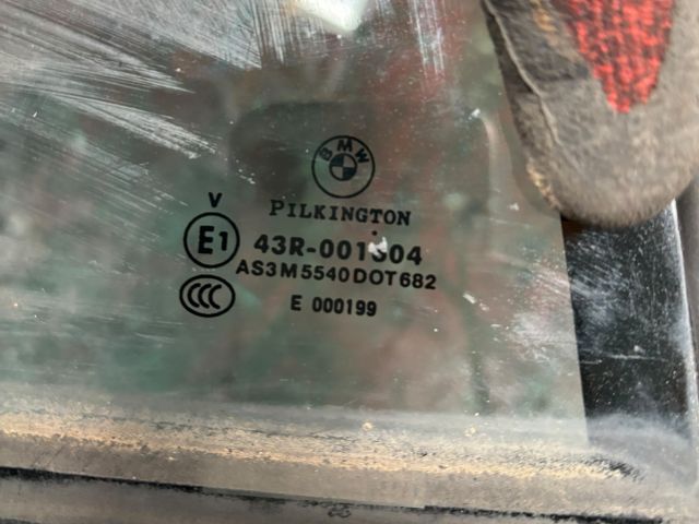 bontott BMW 3 E91 Jobb hátsó Fixüveg (Ajtóban)