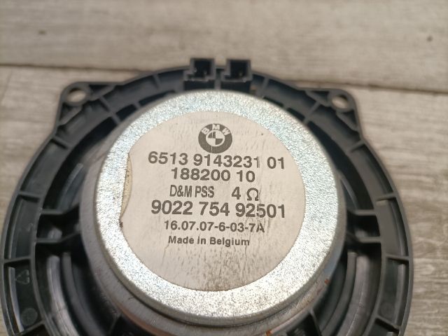 bontott BMW 3 E91 Jobb hátsó Hangszóró