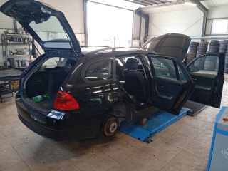 bontott BMW 3 E91 Jobb hátsó Kapaszkodó (Felső)