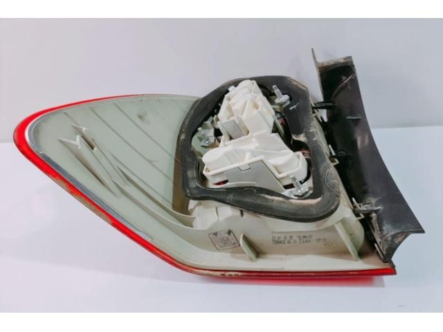 bontott BMW 3 E91 Jobb Hátsó Lámpa