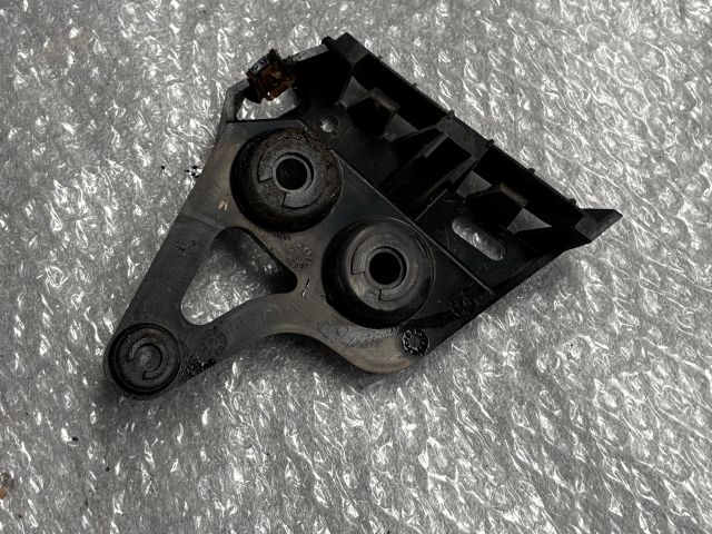 bontott BMW 3 E91 Jobb hátsó Oldal Lökhárító Tartó (Műanyag)