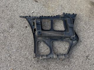 bontott BMW 3 E91 Jobb hátsó Oldal Lökhárító Tartó (Műanyag)