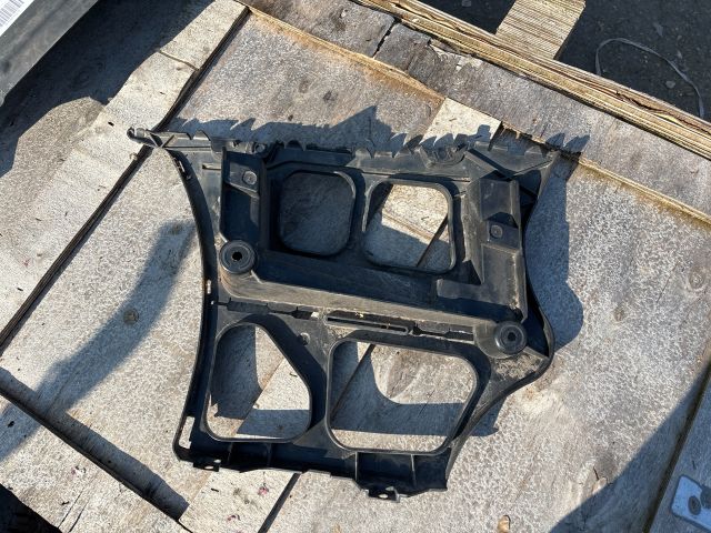 bontott BMW 3 E91 Jobb hátsó Oldal Lökhárító Tartó (Műanyag)