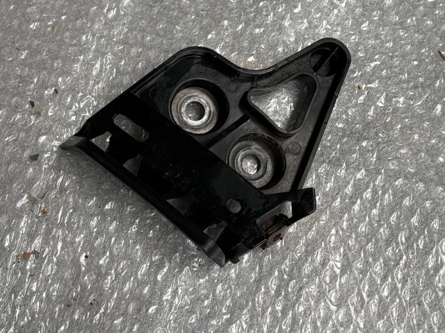 bontott BMW 3 E91 Jobb hátsó Oldal Lökhárító Tartó (Műanyag)