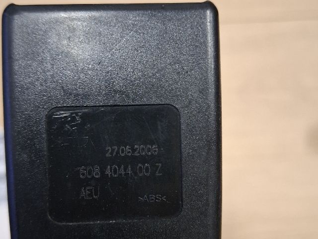 bontott BMW 3 E91 Jobb hátsó Övfeszítő