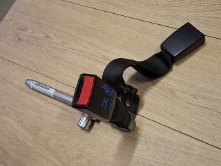 bontott BMW 3 E91 Jobb hátsó Övfeszítő