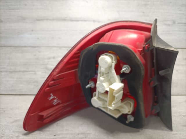 bontott BMW 3 E91 Jobb Külső Hátsó Lámpa