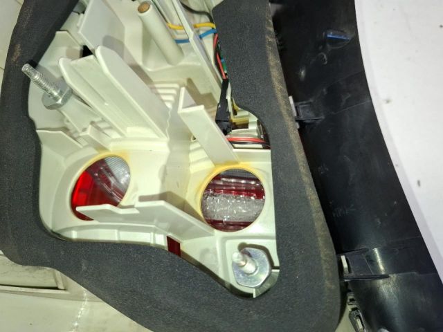 bontott BMW 3 E91 Jobb Külső Hátsó Lámpa