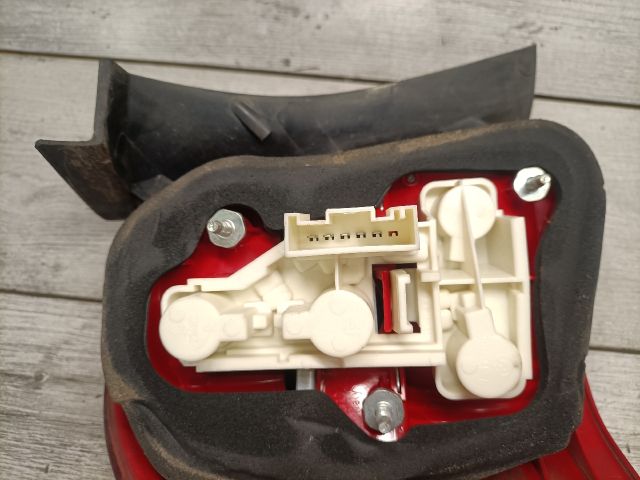 bontott BMW 3 E91 Jobb Külső Hátsó Lámpa