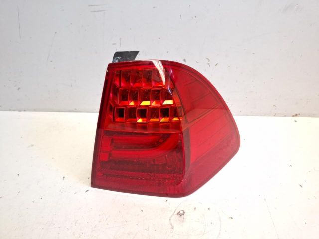 bontott BMW 3 E91 Jobb Külső Hátsó Lámpa