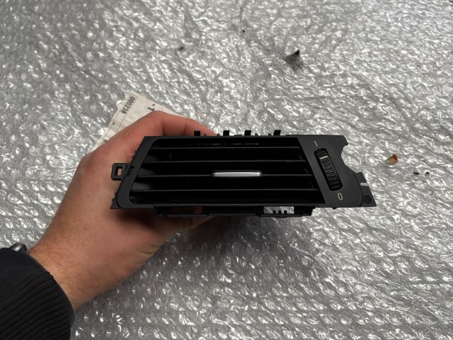 bontott BMW 3 E91 Jobb Szellőző