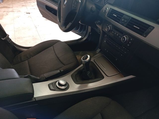 bontott BMW 3 E91 Kézifék Kar