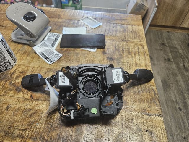 bontott BMW 3 E91 Komplett Kormánykapcsoló (Bajuszkapcsoló)