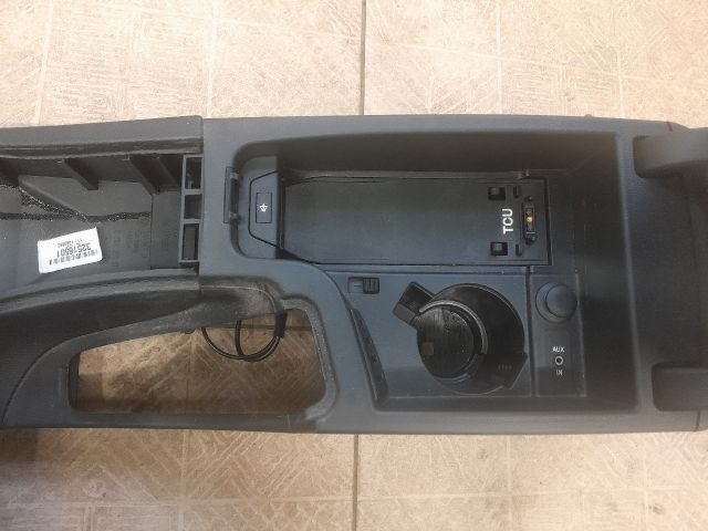 bontott BMW 3 E91 Könyöklő