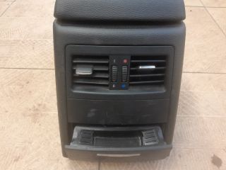 bontott BMW 3 E91 Könyöklő