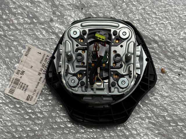 bontott BMW 3 E91 Kormánylégzsák