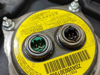 bontott BMW 3 E91 Kormánylégzsák