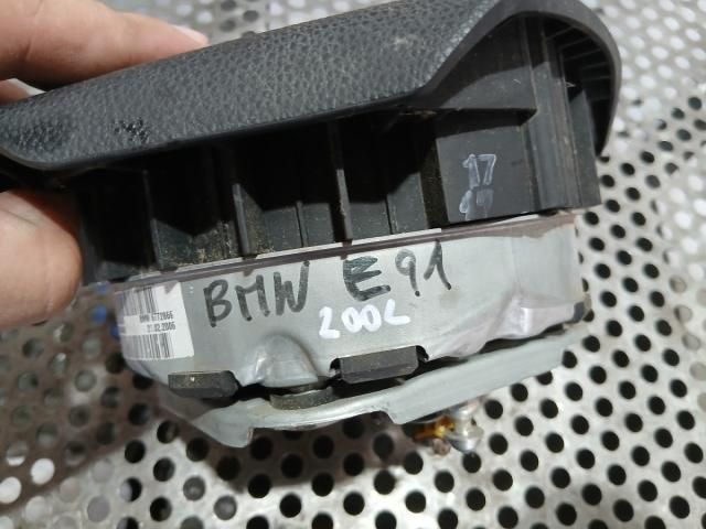 bontott BMW 3 E91 Kormánylégzsák