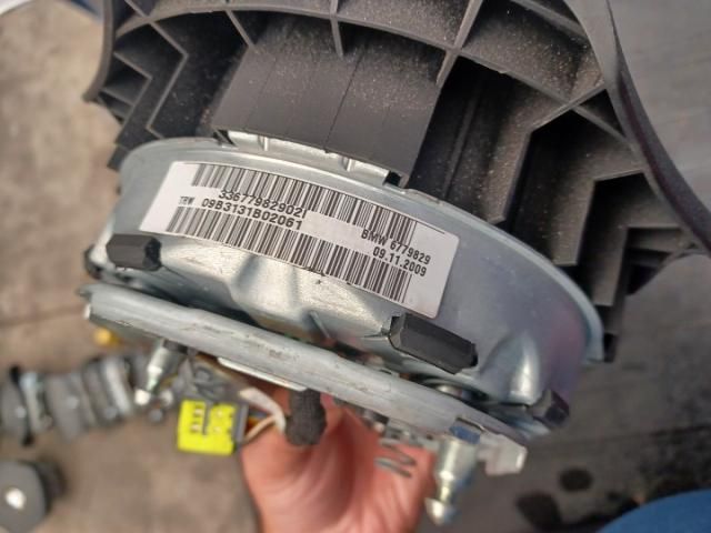 bontott BMW 3 E91 Kormánylégzsák