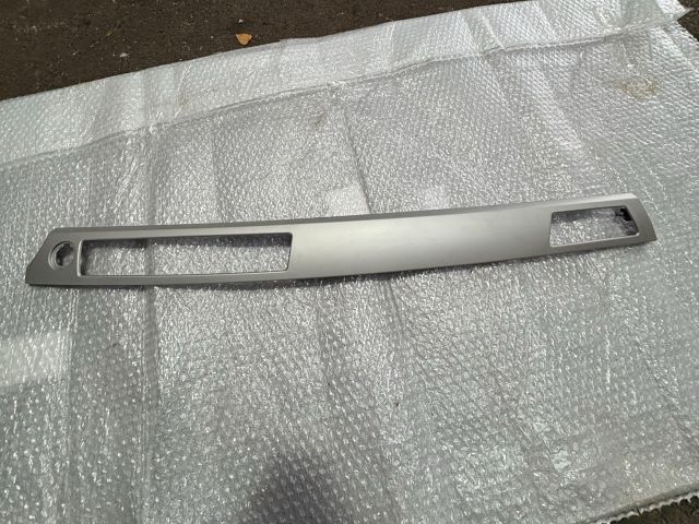 bontott BMW 3 E91 Középső Műszerfal Díszléc