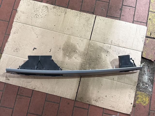 bontott BMW 3 E91 Középső Szellőző