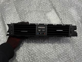 bontott BMW 3 E91 Középső Szellőző