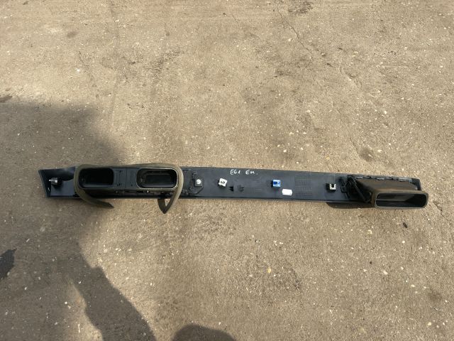 bontott BMW 3 E91 Középső Szellőző