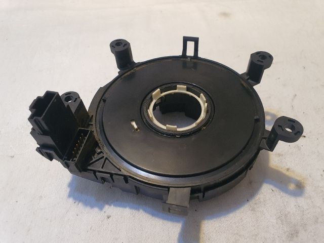 bontott BMW 3 E91 Légzsák Átvezető Szalagkábel