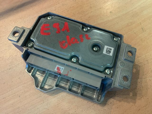 bontott BMW 3 E91 Légzsák Elektronika