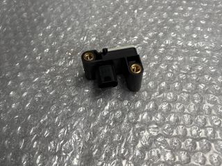 bontott BMW 3 E91 Légzsák Indító Modul Oldallégzsák