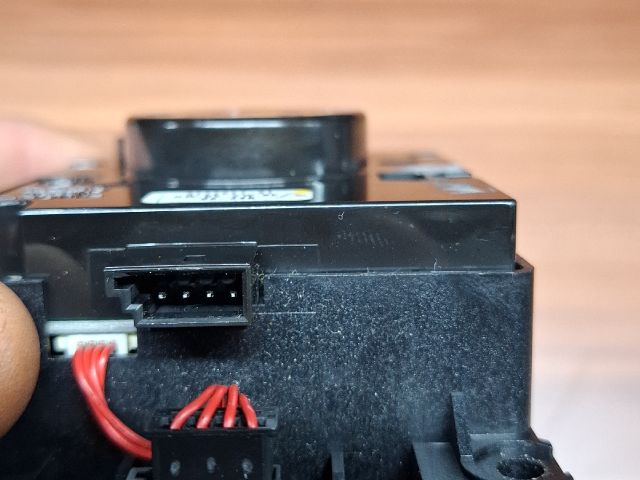 bontott BMW 3 E91 Média Kapcsoló