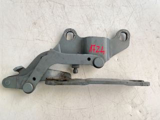 bontott BMW 3 E91 Motorháztető Jobb Zsanér