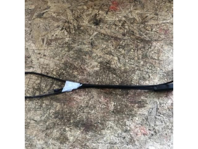 bontott BMW 3 E91 Motorháztető Nyitó Bowden