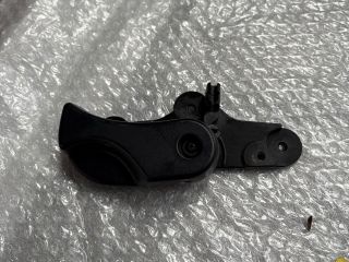 bontott BMW 3 E91 Motorháztető Nyitó Kar / Gomb