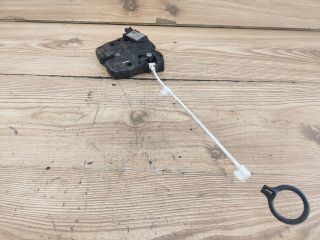 bontott BMW 3 E91 Motorháztető Zárszerkezet