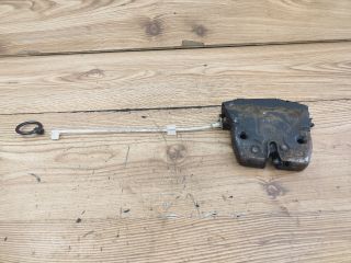 bontott BMW 3 E91 Motorháztető Zárszerkezet