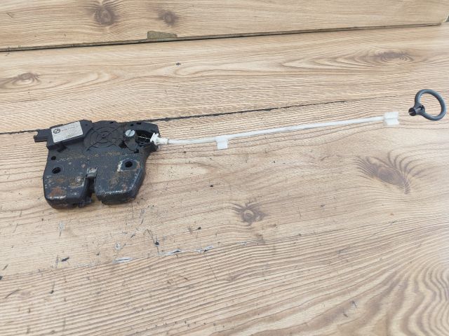 bontott BMW 3 E91 Motorháztető Zárszerkezet