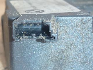 bontott BMW 3 E91 Motorháztető Zárszerkezet