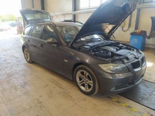 bontott BMW 3 E91 Multikormány