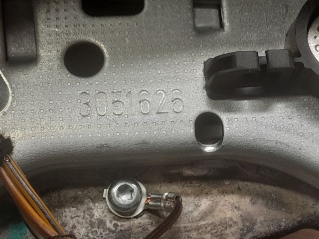 bontott BMW 3 E91 Multikormány