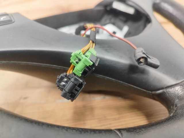 bontott BMW 3 E91 Multikormány