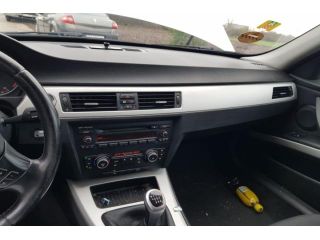 bontott BMW 3 E91 Pótkerék Rögzítő