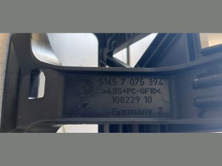 bontott BMW 3 E91 Rádió / CD Keret