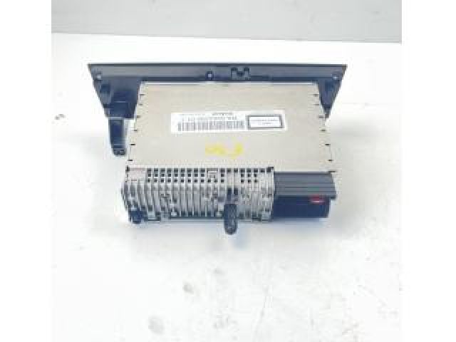 bontott BMW 3 E91 Rádió / CD