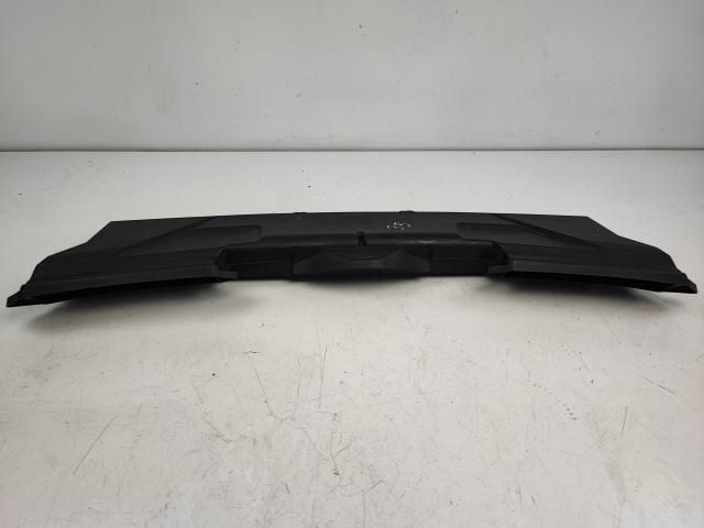 bontott BMW 3 E91 Szélvédő Takaró