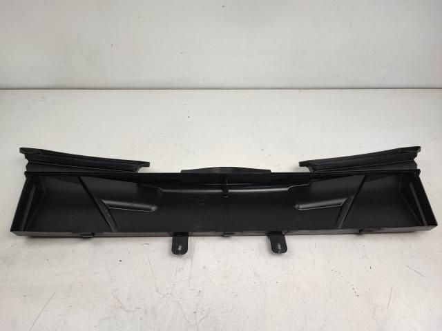 bontott BMW 3 E91 Szélvédő Takaró