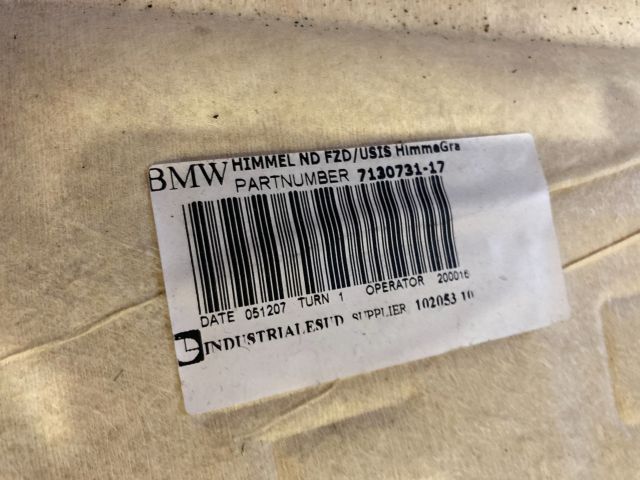 bontott BMW 3 E91 Tetőkárpit